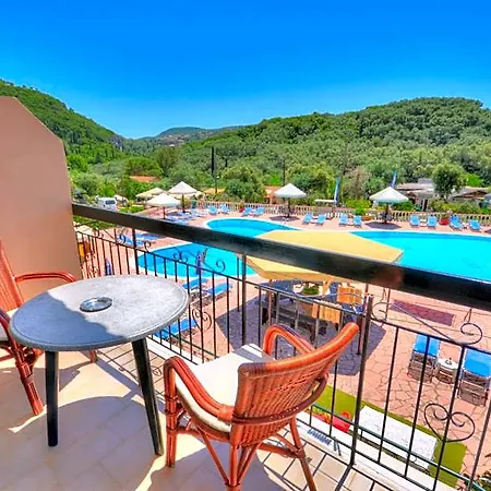 Filoxenia And Mermaid Pool Apartmanhotel 4*