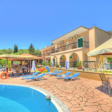 Апарт-отель Mermaid Pool And Bar 4*