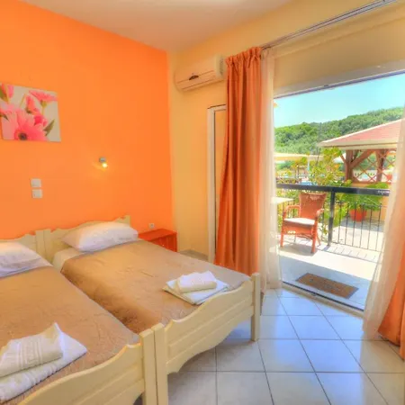 Апарт-отель Mermaid Pool And Bar