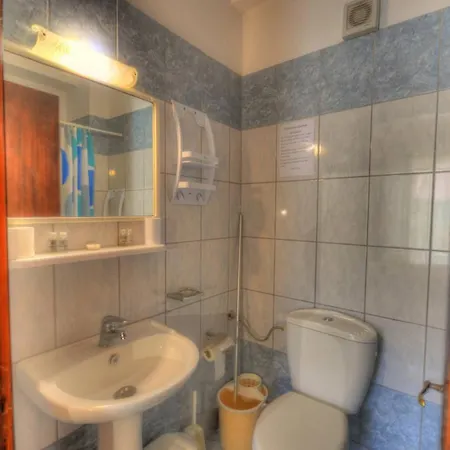 Mermaid Pool And Bar